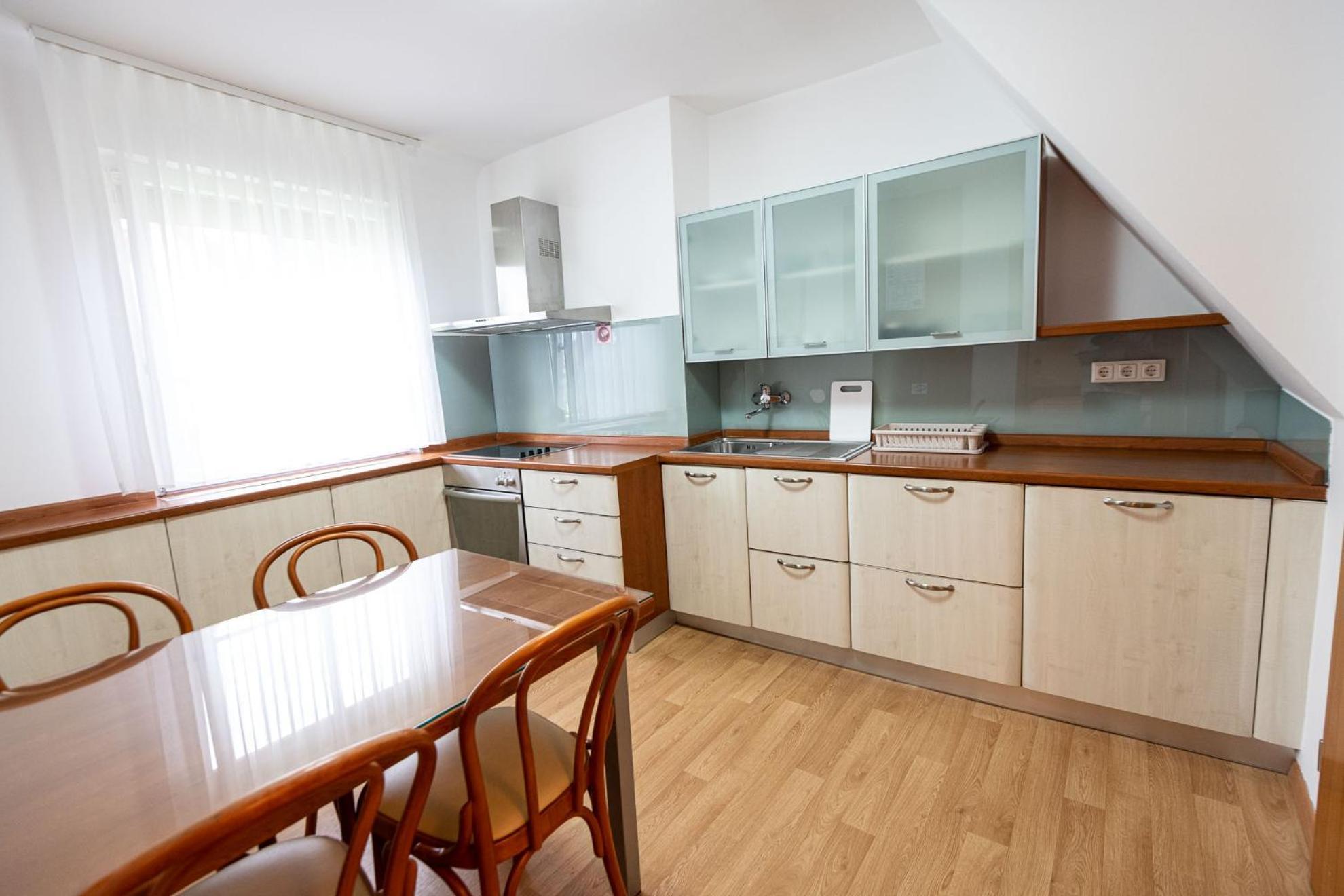 Apartmaji In Sobe Ramar Straza Esterno foto