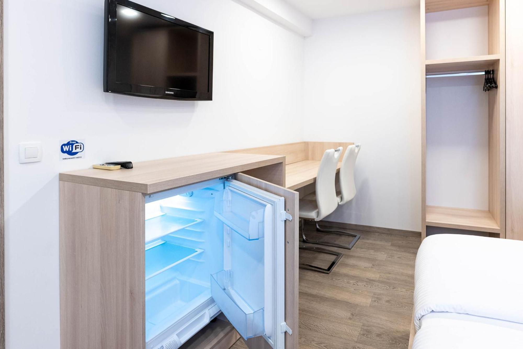 Apartmaji In Sobe Ramar Straza Esterno foto